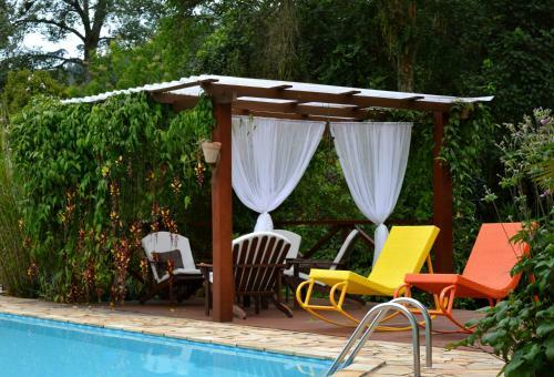 Hostal Pousada Recanto Do Pinheir�o