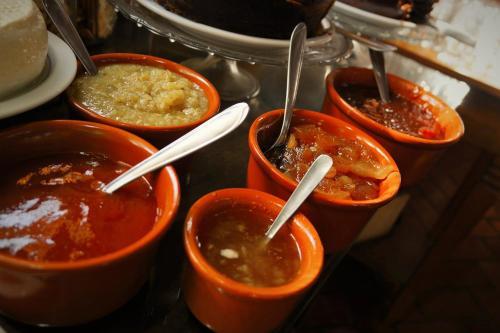 Hostal Pousada Chal�s Do Lago