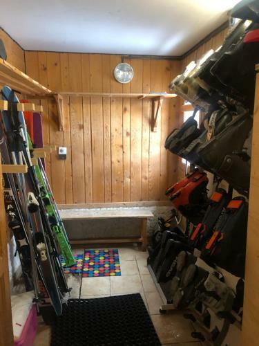 Hostal Chalet Le Cordava