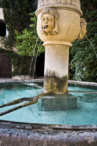 Hotel H�tel La F�te En Provence