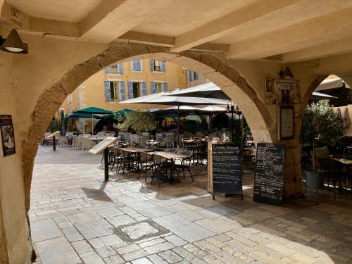 Unique And Exclusive House In Valbonne Village