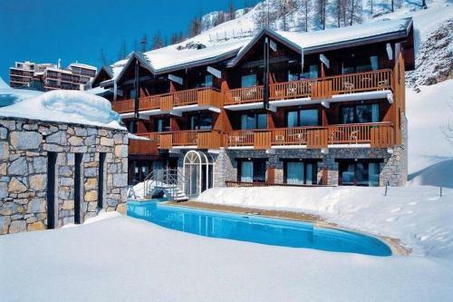 Large Central 2 Bedroom Apartment - Up To 6 Guests