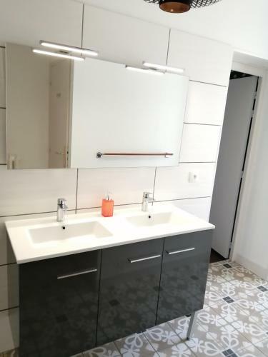 Hostal Le Relais Des Roses- Chambres D'h�tes