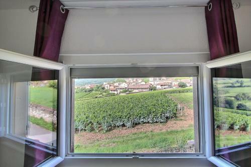Winegrower's House In Vergisson