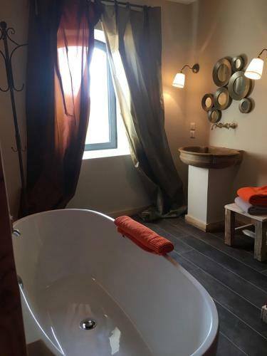 Mas Des Terres Rouges