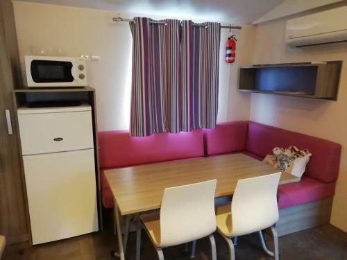 Mobile Home - Clim, Tv - Camping 4 �toiles - 009