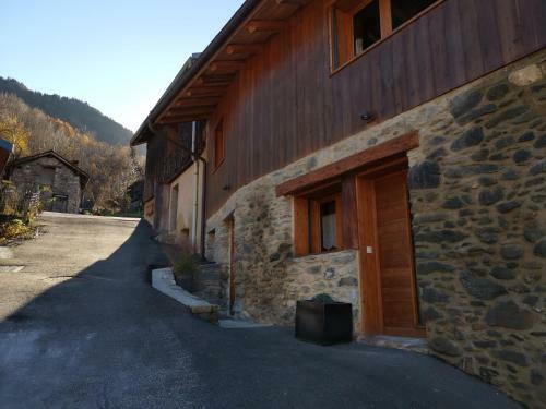 Maison De Village Au Pied Des 3 Vall�es