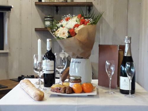 Bed & Breakfast Cabanes Tr�sors de Campagne,spas Privatifs