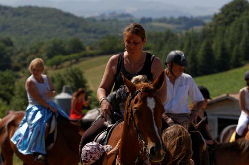 Bed & Breakfast Cabanes Tr�sors de Campagne,spas Privatifs