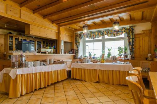 Hostal Gasthof Goldene Krone