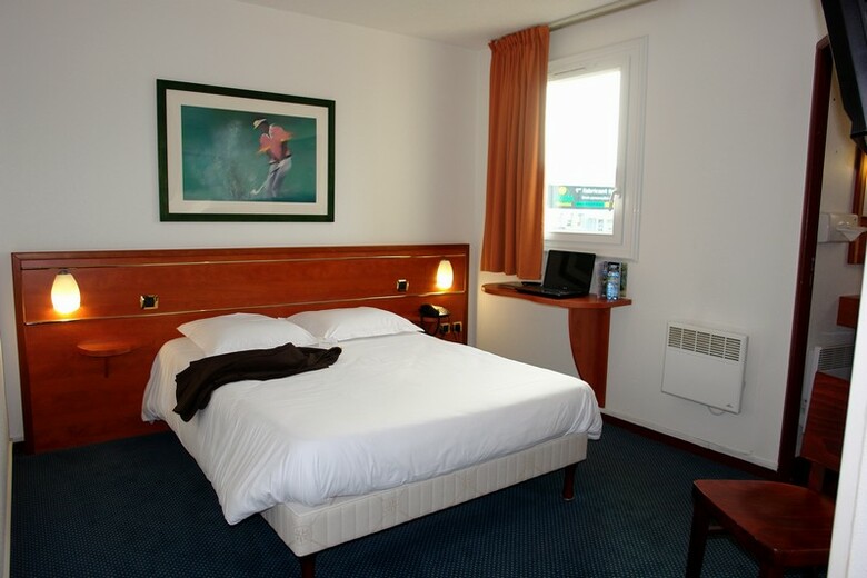 Brit Hotel Angers Parc Expo - L'acropole