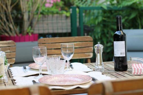 Apartamento Coquet T2 ,terrasse,parking ,4 Kms D Avignon