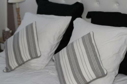 Apartamento Coquet T2 ,terrasse,parking ,4 Kms D Avignon
