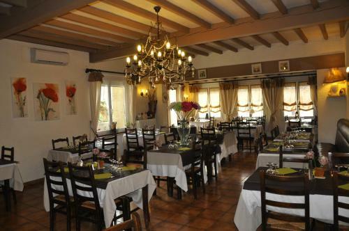 Hotel Les Deux Acacias