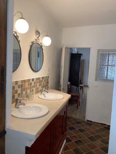Hostal La Sarrasine
