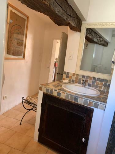 Hostal La Sarrasine
