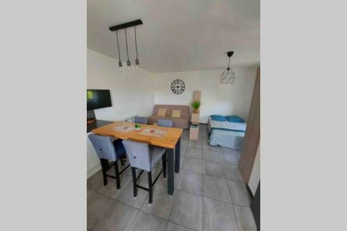 Apartamento Location Studio Entre Garrigue Et Mer
