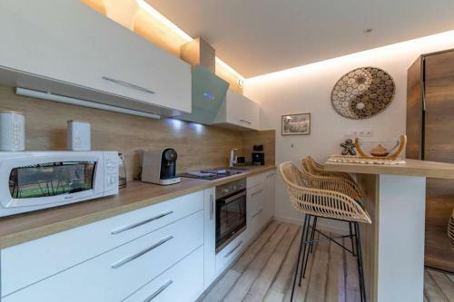 Apartamento Le Quintessence: Baln�o & Luminoth�rapie + Parking