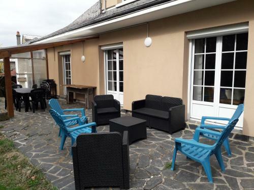G�te Pour 8 - Axe Sedan Charleville