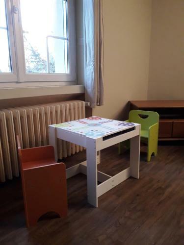 G�te Pour 8 - Axe Sedan Charleville