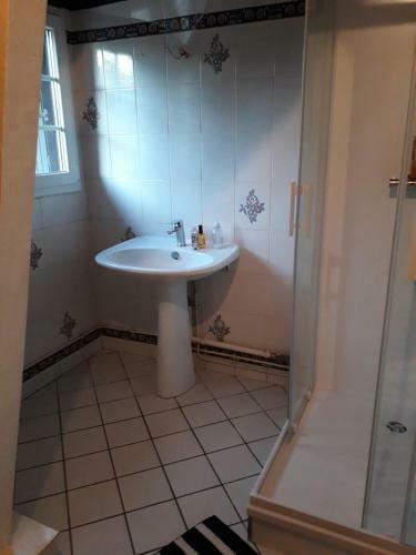 G�te Pour 8 - Axe Sedan Charleville