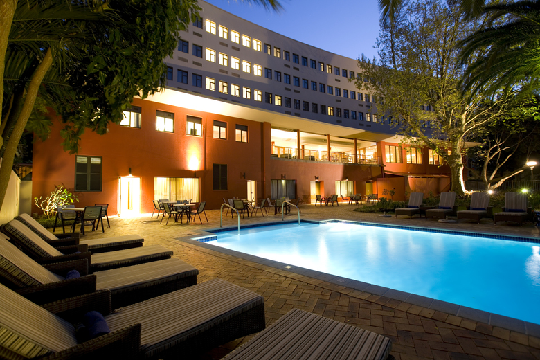 Hotel Garden Court De Waal