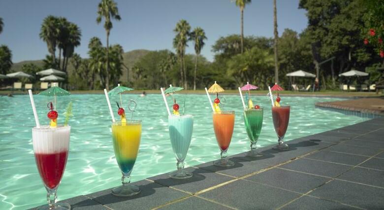Hotel Cabanas Sun City