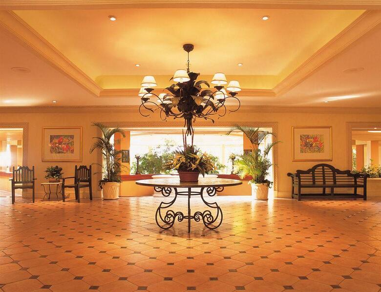 Hotel Cabanas Sun City