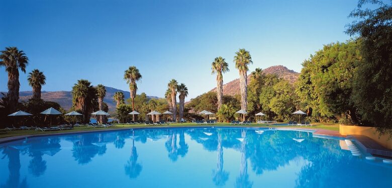 Hotel Cabanas Sun City