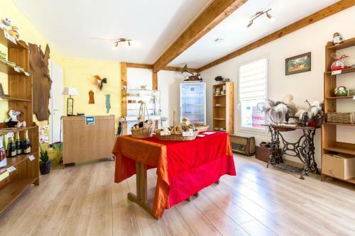 Agroturismo Les Roulottes De La Ferme De L'autruche Dromoise
