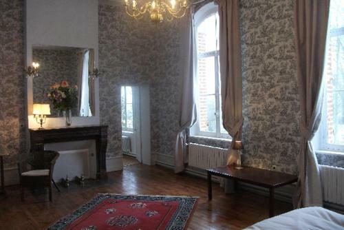 Hostal Ch�teau De Yaucourt Bussus
