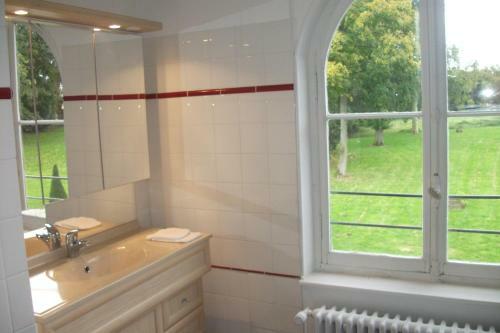 Hostal Ch�teau De Yaucourt Bussus
