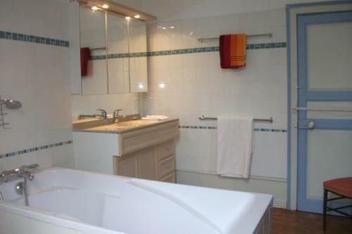 Hostal Ch�teau De Yaucourt Bussus