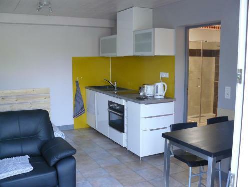 Apartamento Studio Entre Savines Et Embrun Pres Du Lac De Serrepon�on