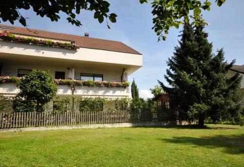 Apartamento Appartments Schnitzer