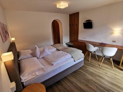 Bed & Breakfast Garni Weghueb
