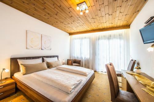 Bed & Breakfast Garni Weghueb