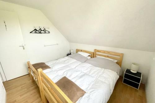 Charmante Maisonnette � 2 Pas Des Plagespiscine