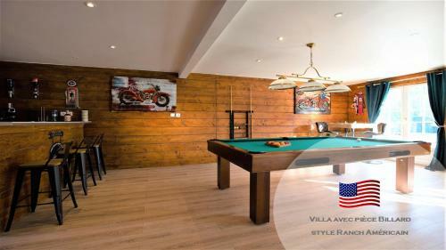 Villa Avec Pi�ce Billard Style Ranch Am�ricain