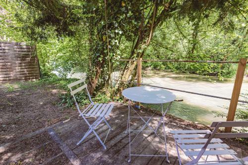 Apartamentos Gites S�r�na� Avec Vue Sur Rivi�re