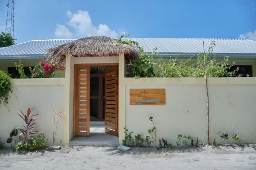 Hostal Balma Beach Inn