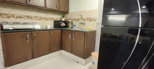 2bhk Luxury Apartment Near Kfc E11/2