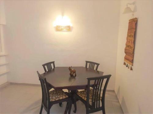 Torrington Casa - Fully Furnished Apartment