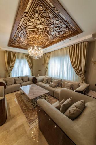 Aicha Villa
