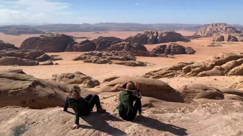 Wadi Rum Desert Eid Camp & Cave & Tours