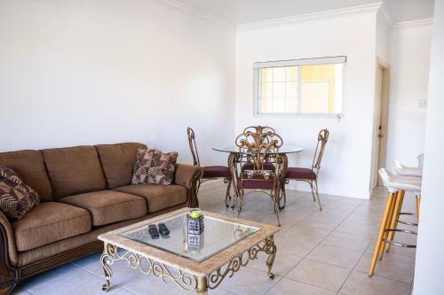 Apartamento Luxury Poolside Oasis,the Lagoons