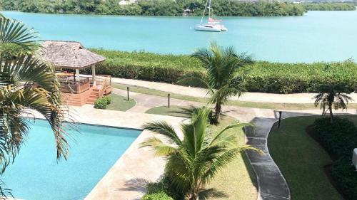 Apartamento Luxury Poolside Oasis,the Lagoons