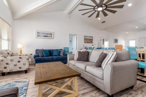 Sun Spot - True Gulf Front Private Home With Lovely Gulf Side Deck, Home