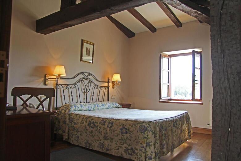 Hotel Palaci�n De To�anes