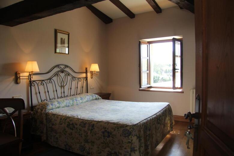 Hotel Palaci�n De To�anes